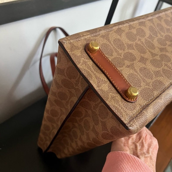 Coach Willow Brown Signature Tote Bag - Picture 10 of 13
